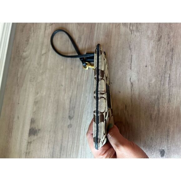 Y2K Coach Signature C Dark Brown Zippered Wristlet Micro Pouch - Picture 3 of 6